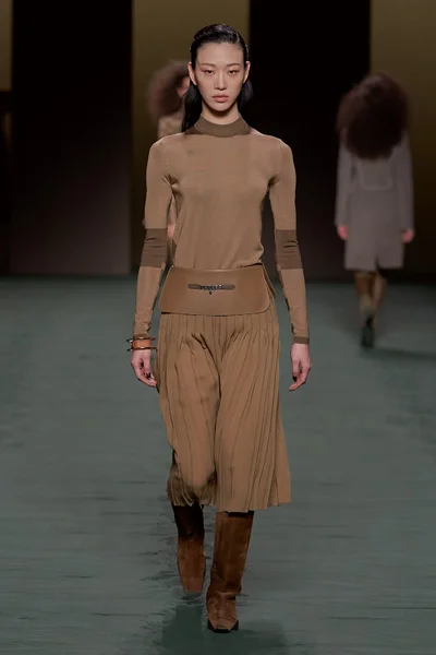 Look 40